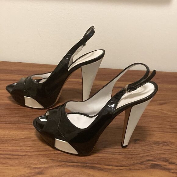 Sergio Rossi Black & White Patent Leather Open Toe Slingback Shoes.  Size 37.5. - Picture 2 of 11